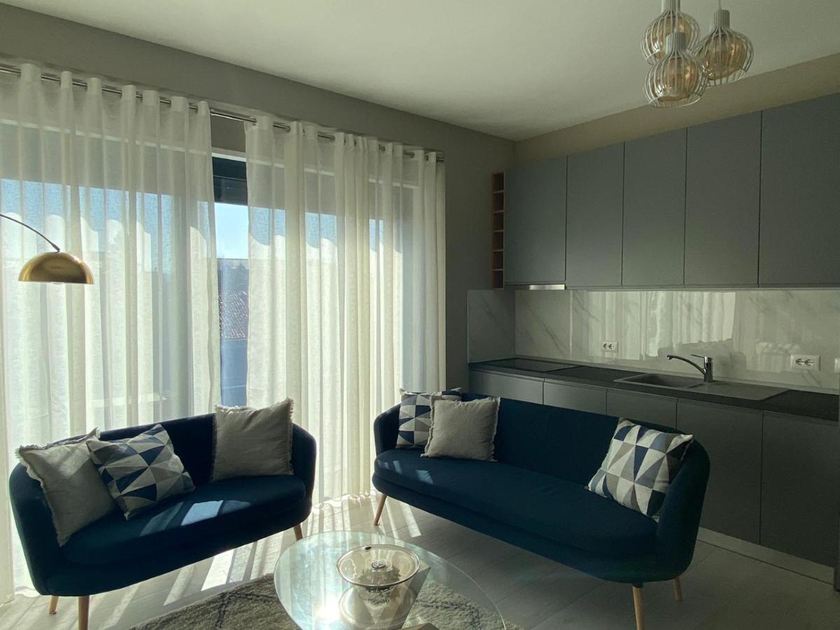 Alma Rose Apartment Korce Bagian luar foto
