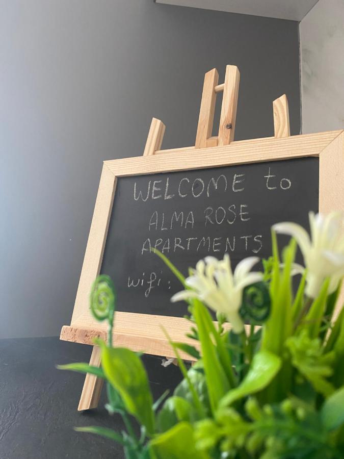 Alma Rose Apartment Korce Bagian luar foto