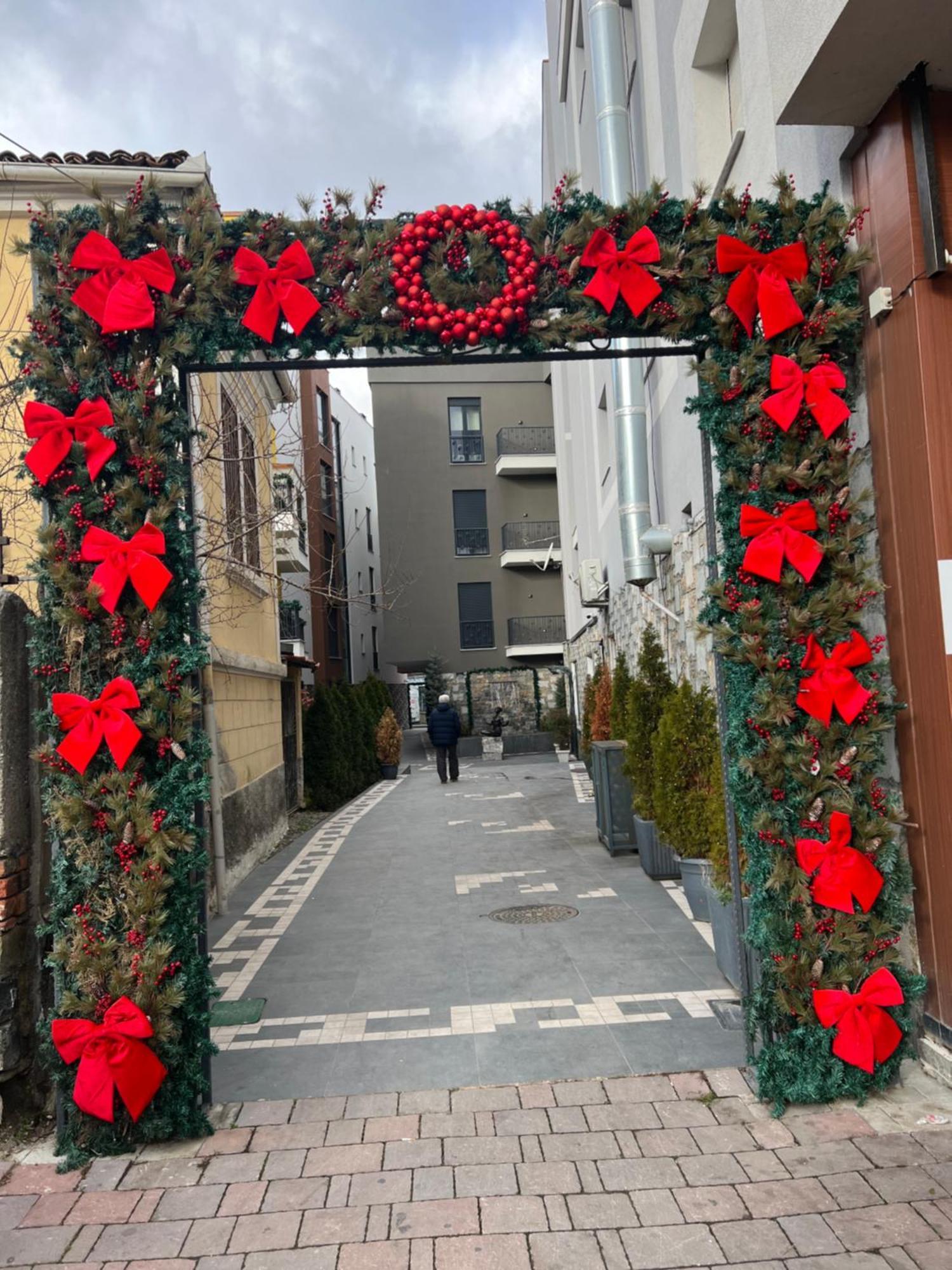 Alma Rose Apartment Korce Bagian luar foto