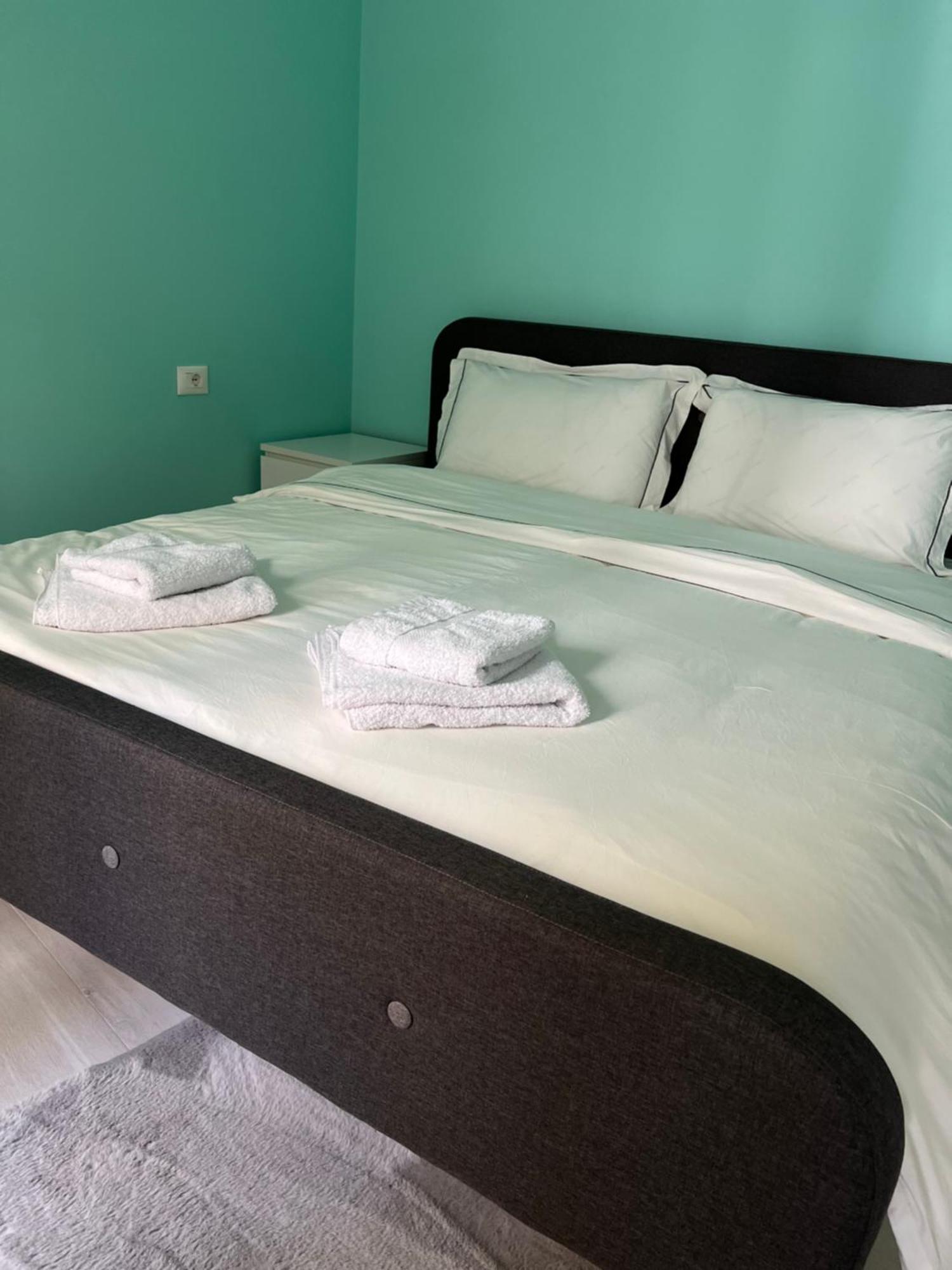 Alma Rose Apartment Korce Bagian luar foto