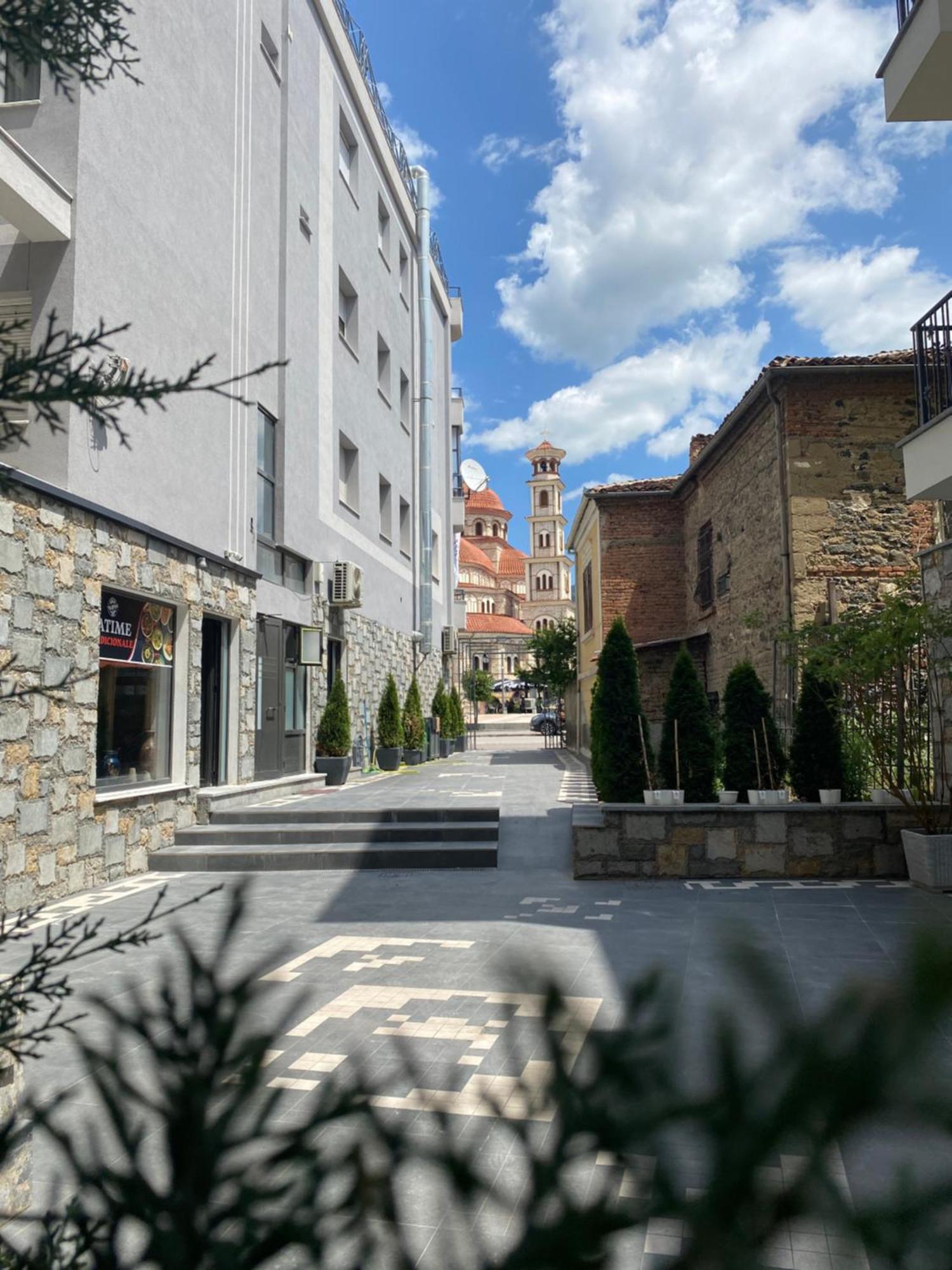 Alma Rose Apartment Korce Bagian luar foto