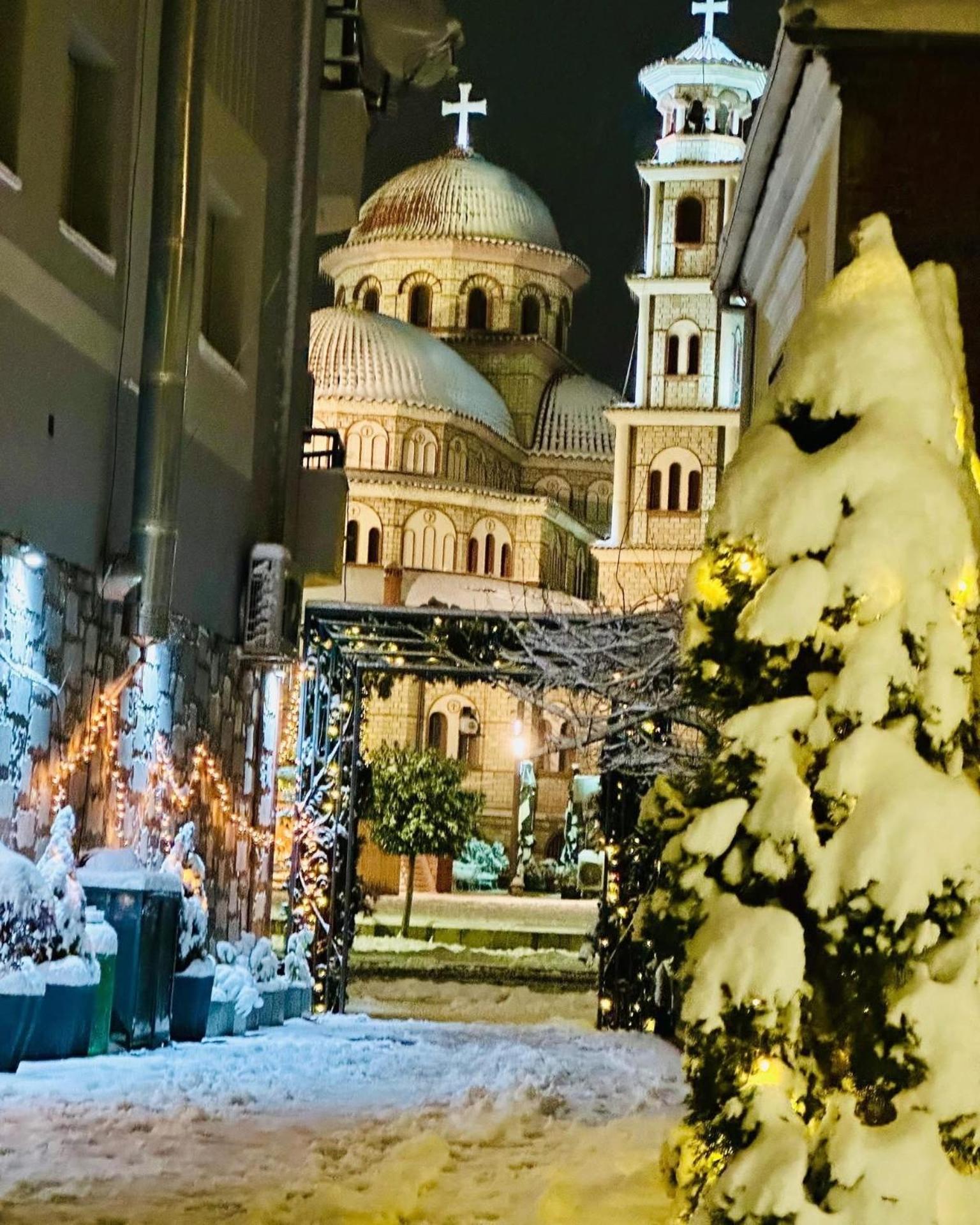 Alma Rose Apartment Korce Bagian luar foto